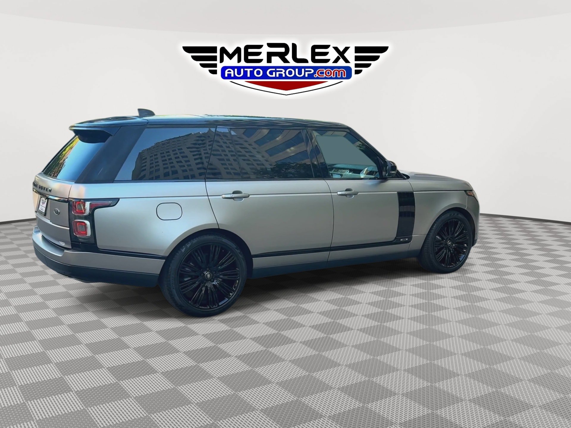 Used 2019 Land Rover Range Rover Long Wheelbase Supercharged AWD/4WD image 8