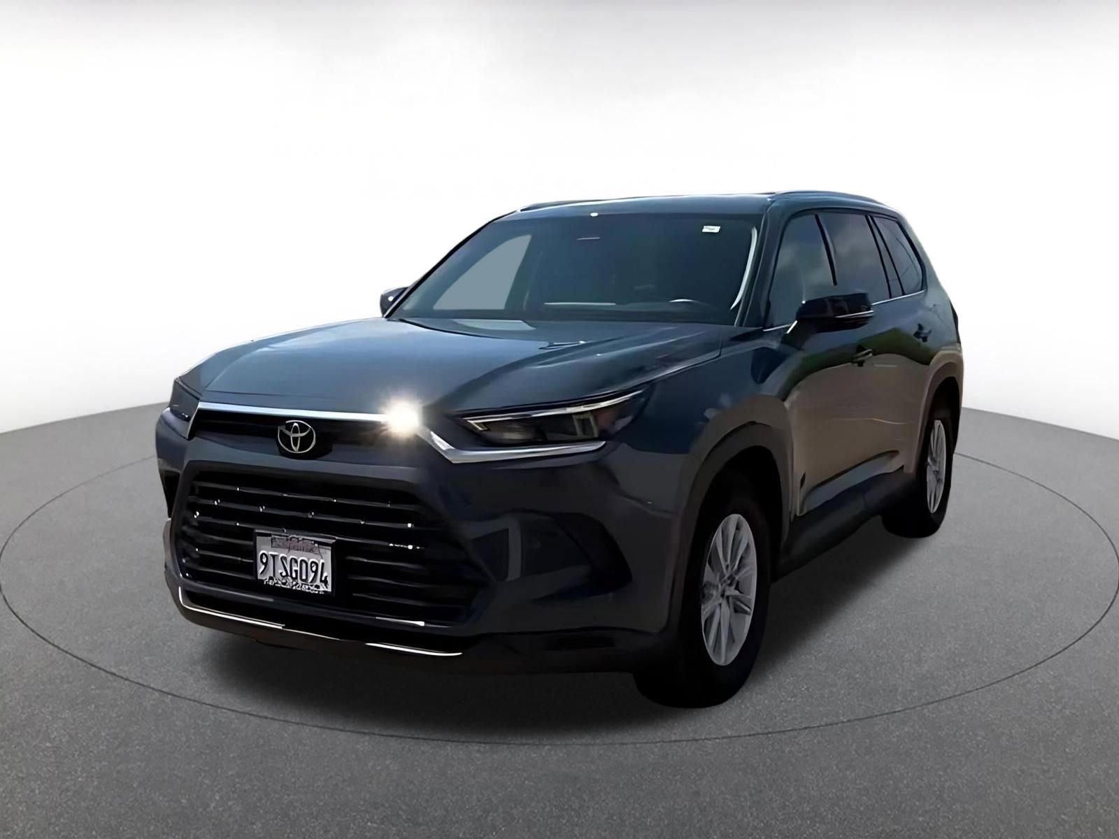 Used 2025 Toyota Grand Highlander FWD image 7