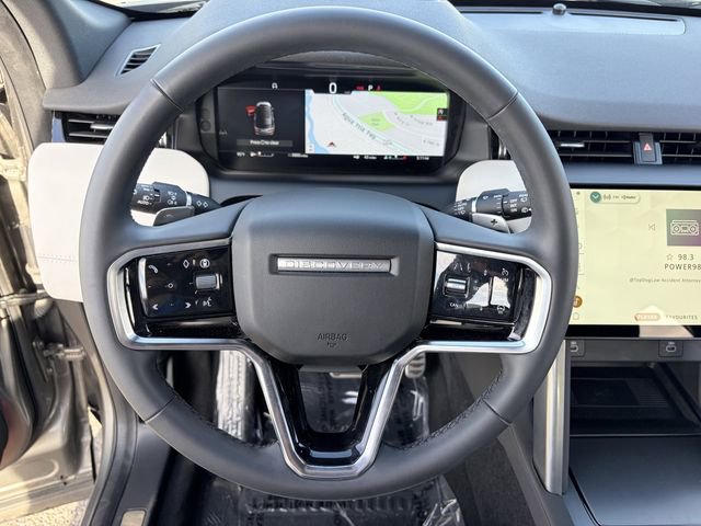 Used 2025 Land Rover Discovery Sport Dynamic SE image 9
