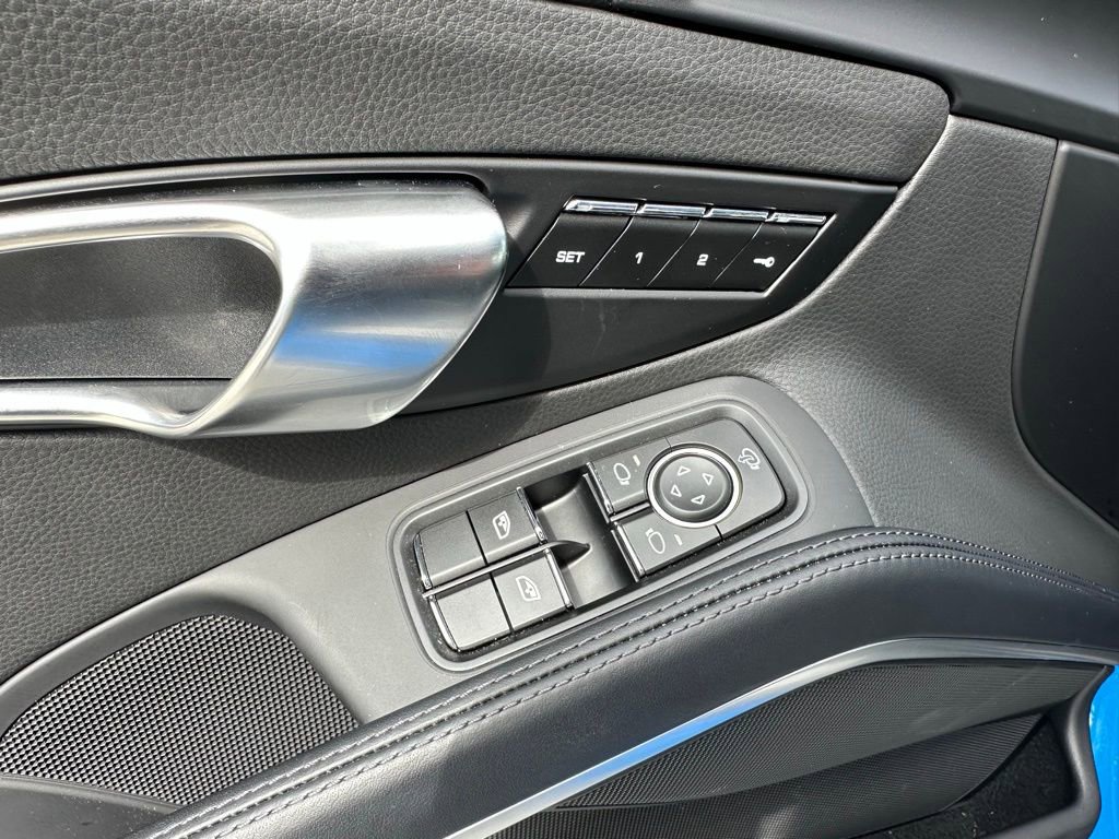 Used 2025 Porsche 718 Cayman image 37