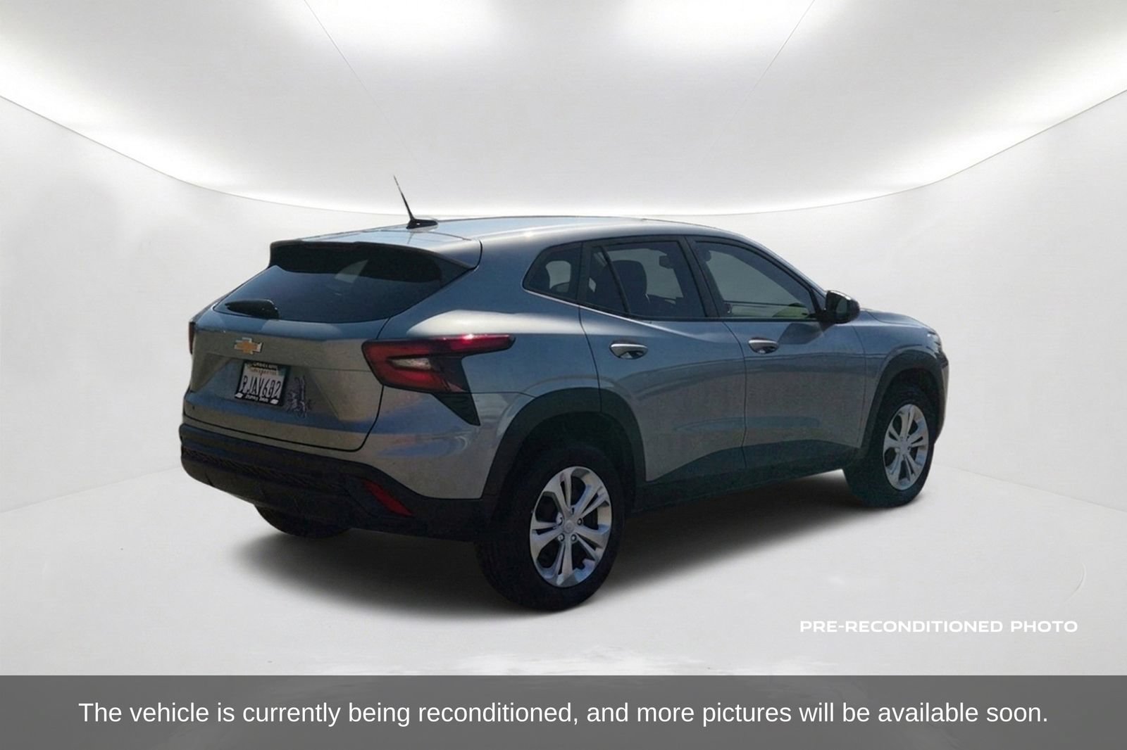 Used 2024 Chevrolet Trax LS FWD image 6