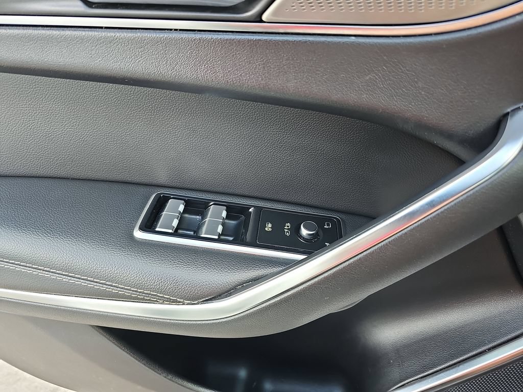 Used 2024 Jaguar F-PACE R-Dynamic S AWD/4WD image 33