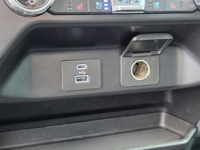 Used 2021 Ford F150 Lariat w/ Trailer Tow Package image 22