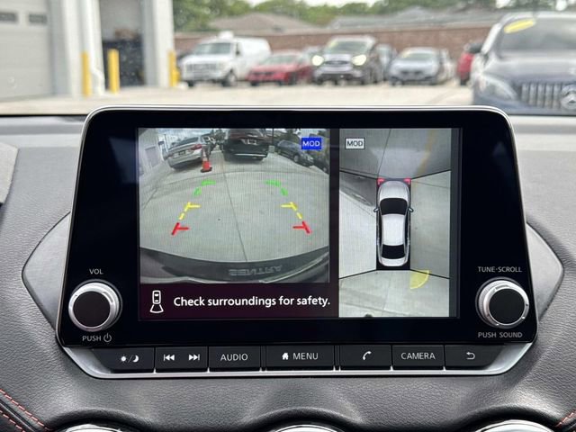 Used 2025 Nissan Sentra SR w/ SR Premium Package image 26