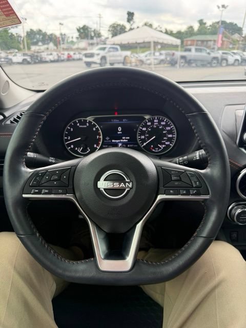 Used 2025 Nissan Sentra SR w/ SR Premium Package FWD image 13