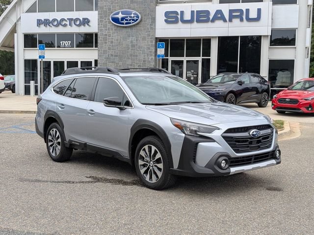 Used 2025 Subaru Outback Limited w/ Popular Package #2 AWD/4WD image 2