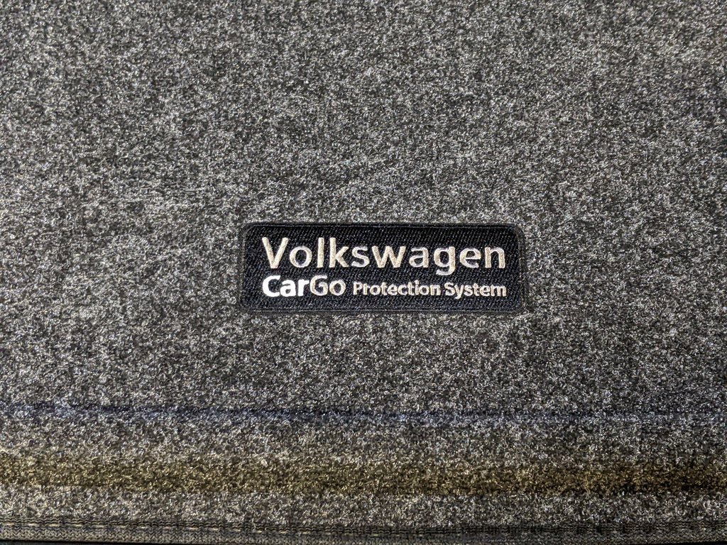 New 2025 Volkswagen Tiguan SE image 28