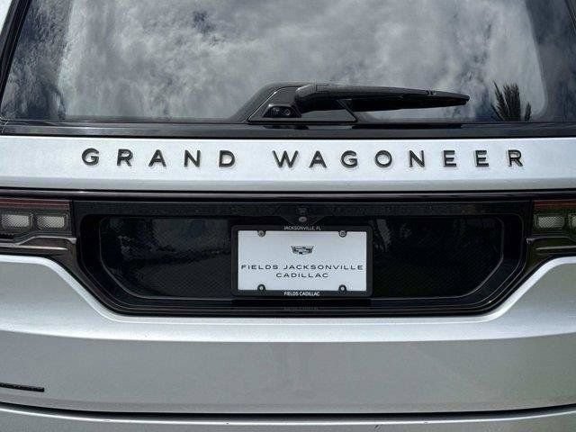 Used 2022 Jeep Grand Wagoneer Series II AWD/4WD image 11