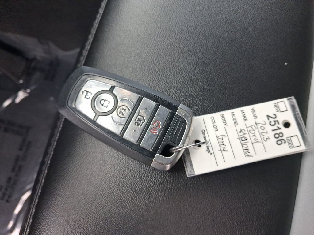 Used 2023 Ford Explorer XLT w/ Equipment Group 202A RWD image 30