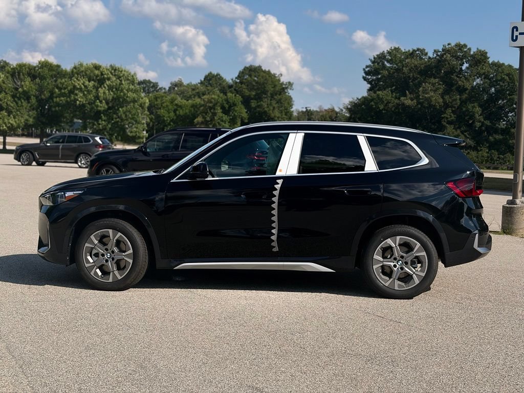 New 2026 BMW X1 xDrive28i w/ Technology Package AWD/4WD image 3