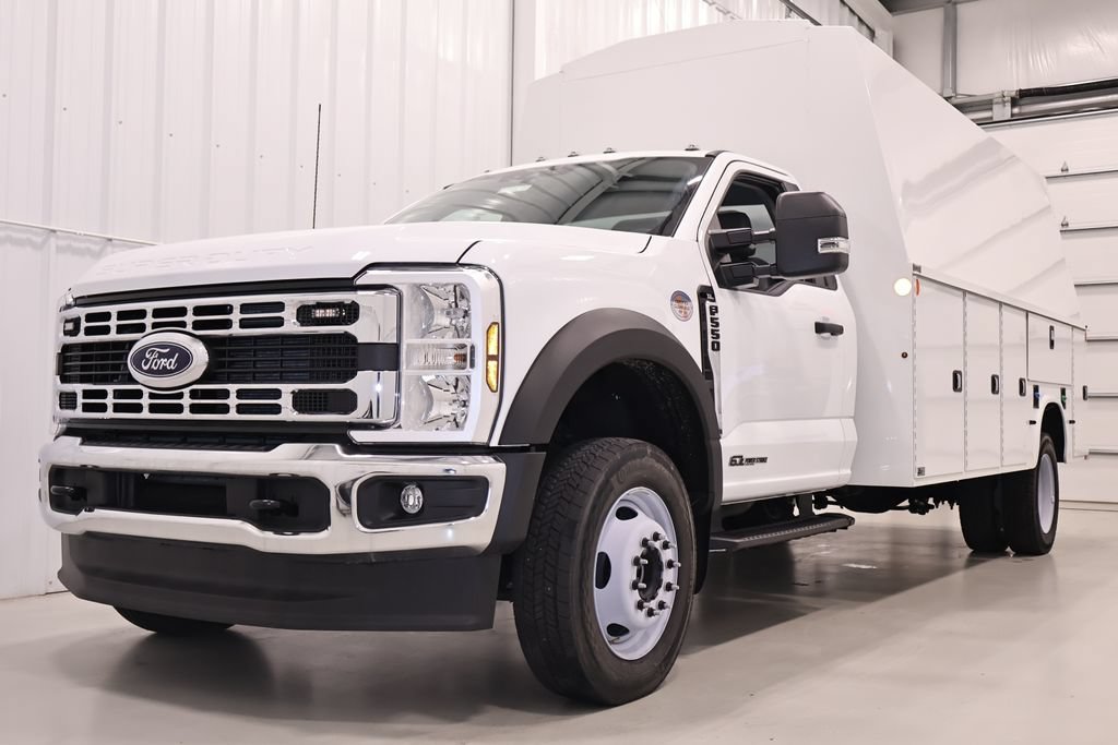 New 2026 Ford F550 4x4 Regular Cab Super Duty image 5