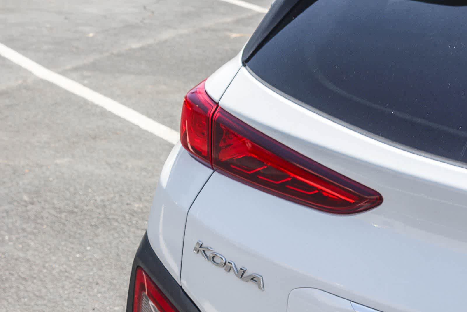 Used 2020 Hyundai Kona Limited image 8