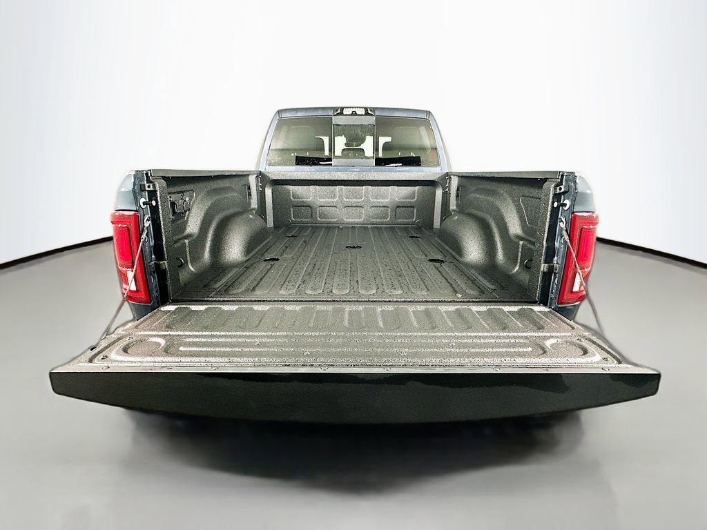 New 2025 RAM 2500 Limited w/ Towing Technology Group image 16