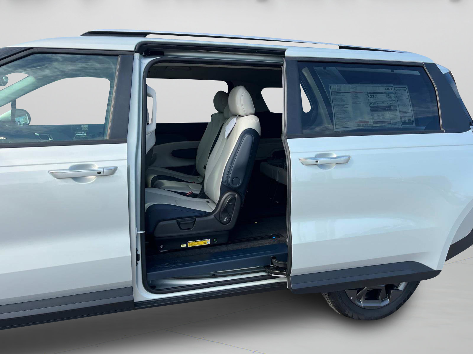 New 2026 Kia Carnival EX FWD image 18