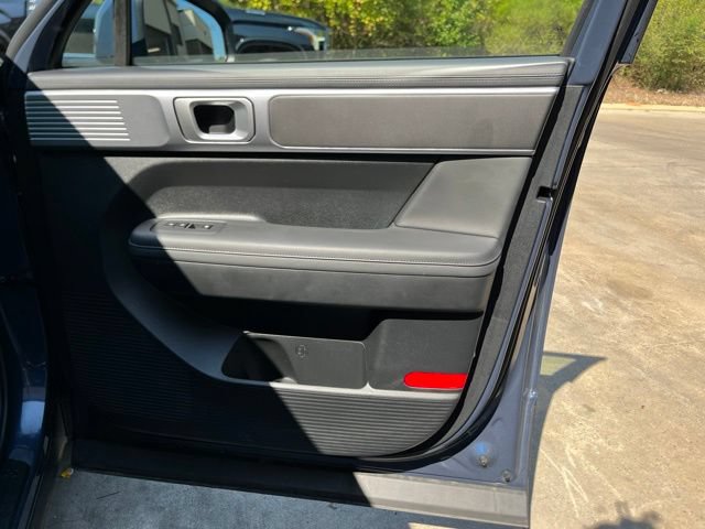 Used 2026 Hyundai Santa Fe SEL FWD image 17