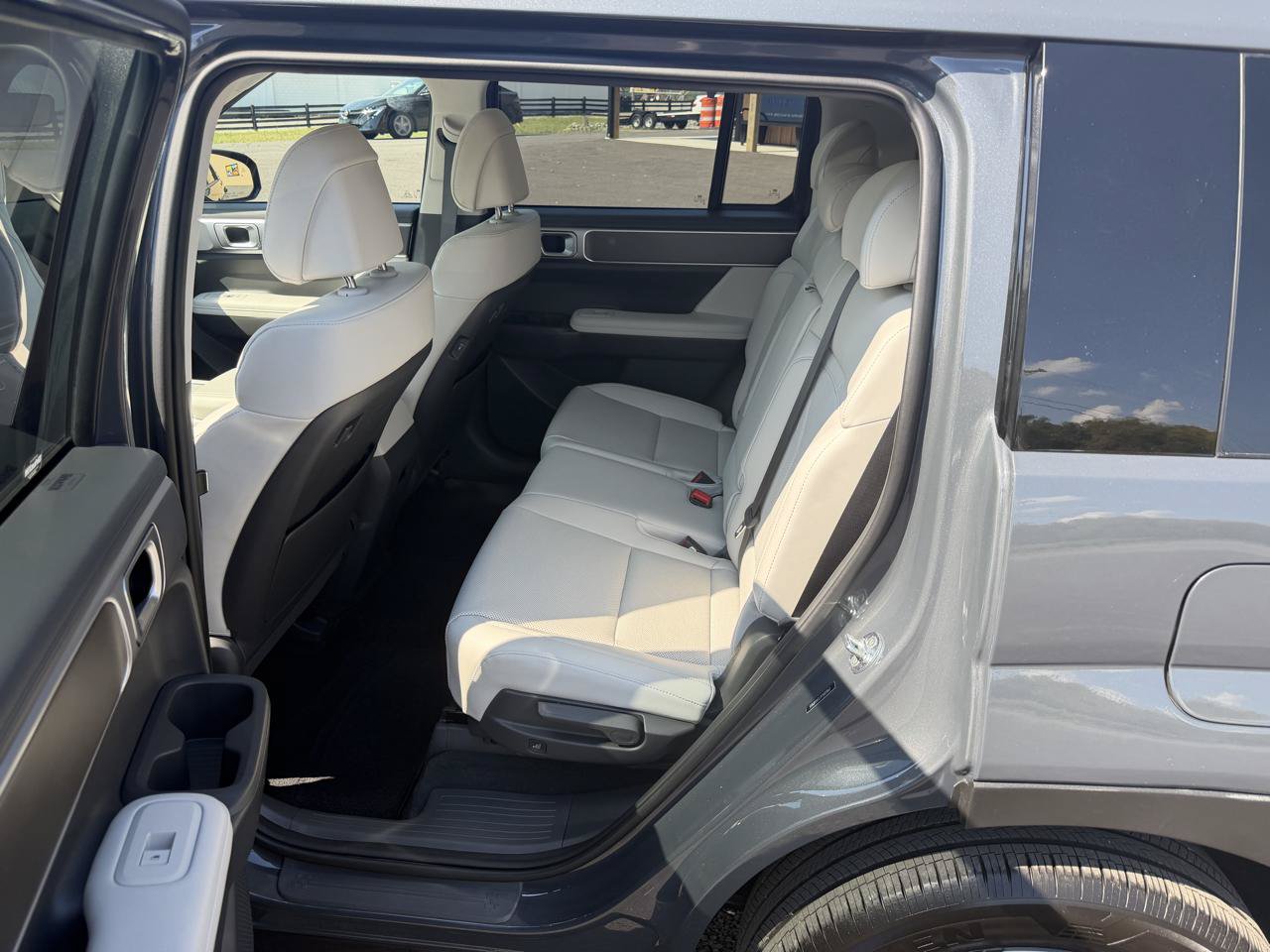 Used 2026 Hyundai Santa Fe SEL FWD image 10