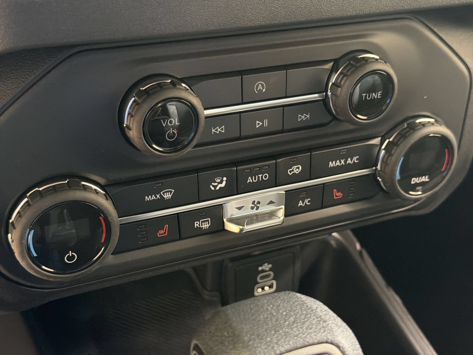 New 2026 Ford Bronco Big Bend AWD/4WD image 24