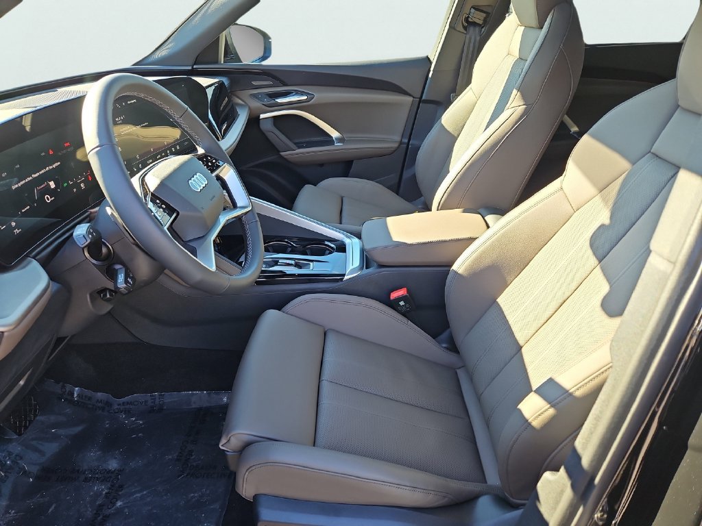 Used 2025 Audi Q5 Premium Plus w/ Premium Plus AWD/4WD image 22