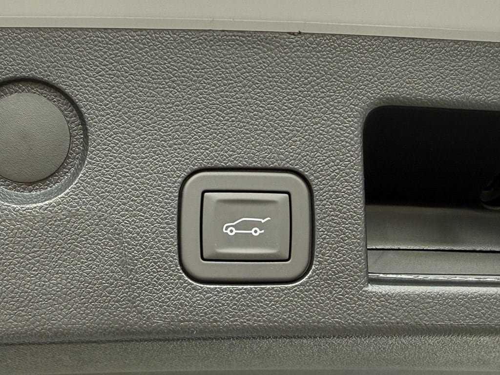 New 2027 GMC Terrain Denali w/ LPO, Floor Liner Package AWD/4WD image 20