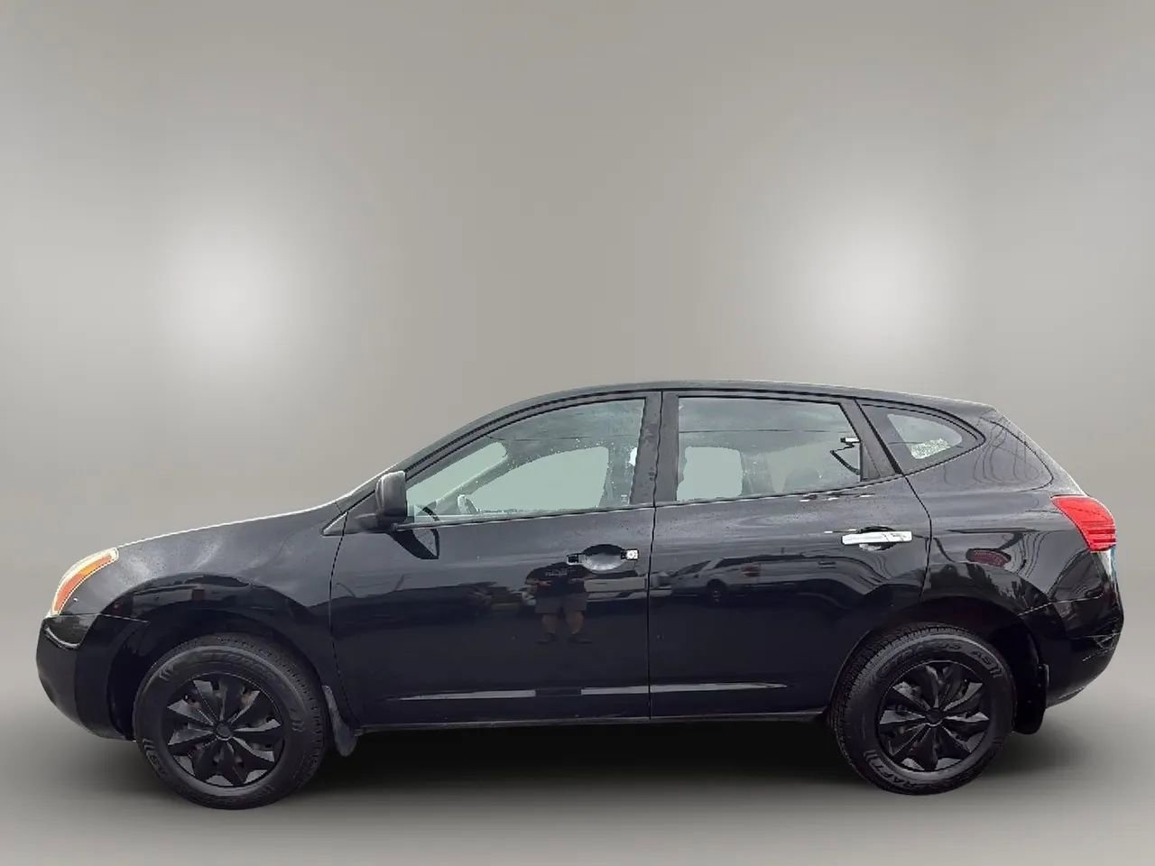 Used 2010 Nissan Rogue S image 2