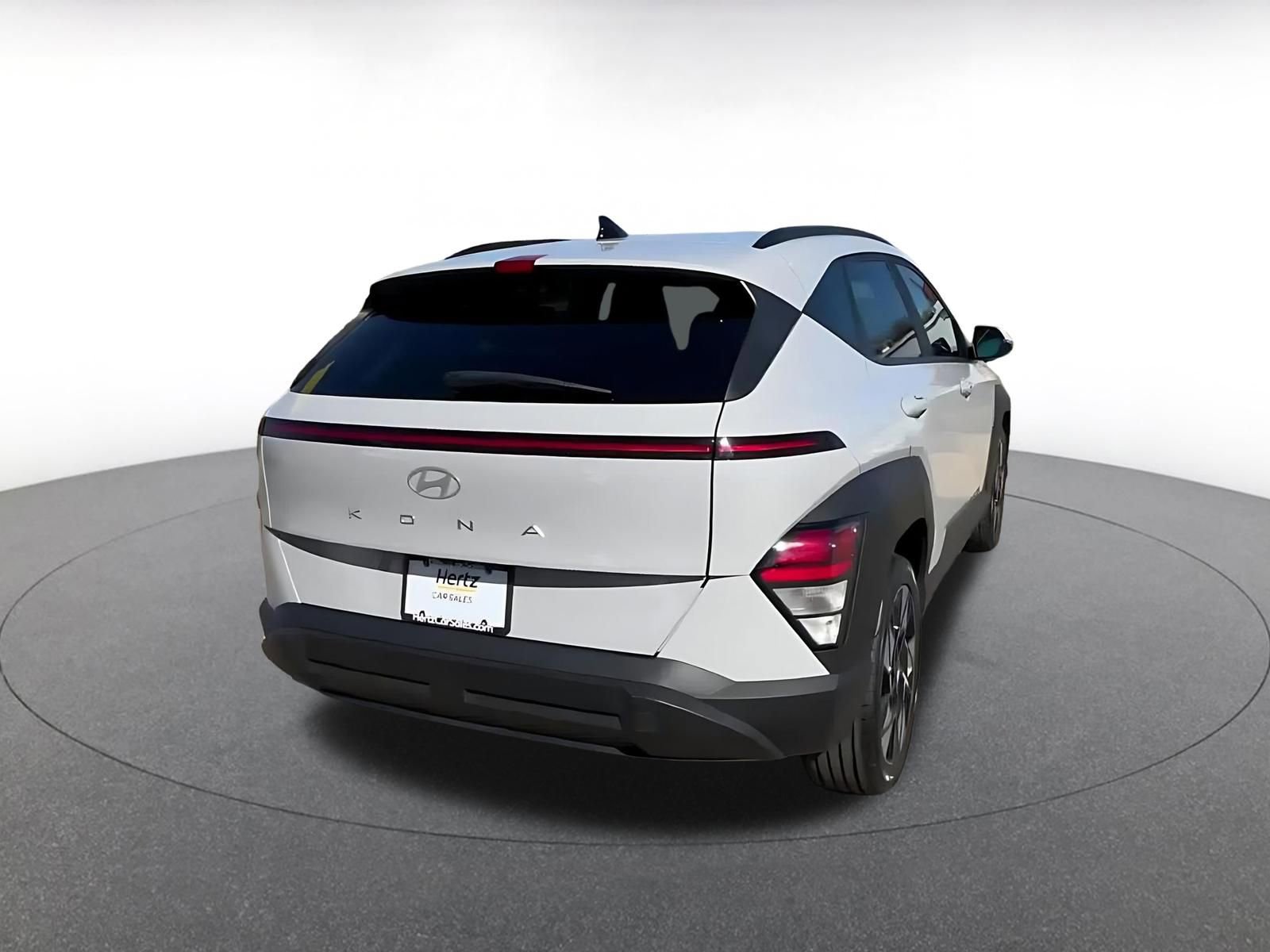 Used 2025 Hyundai Kona SEL image 14