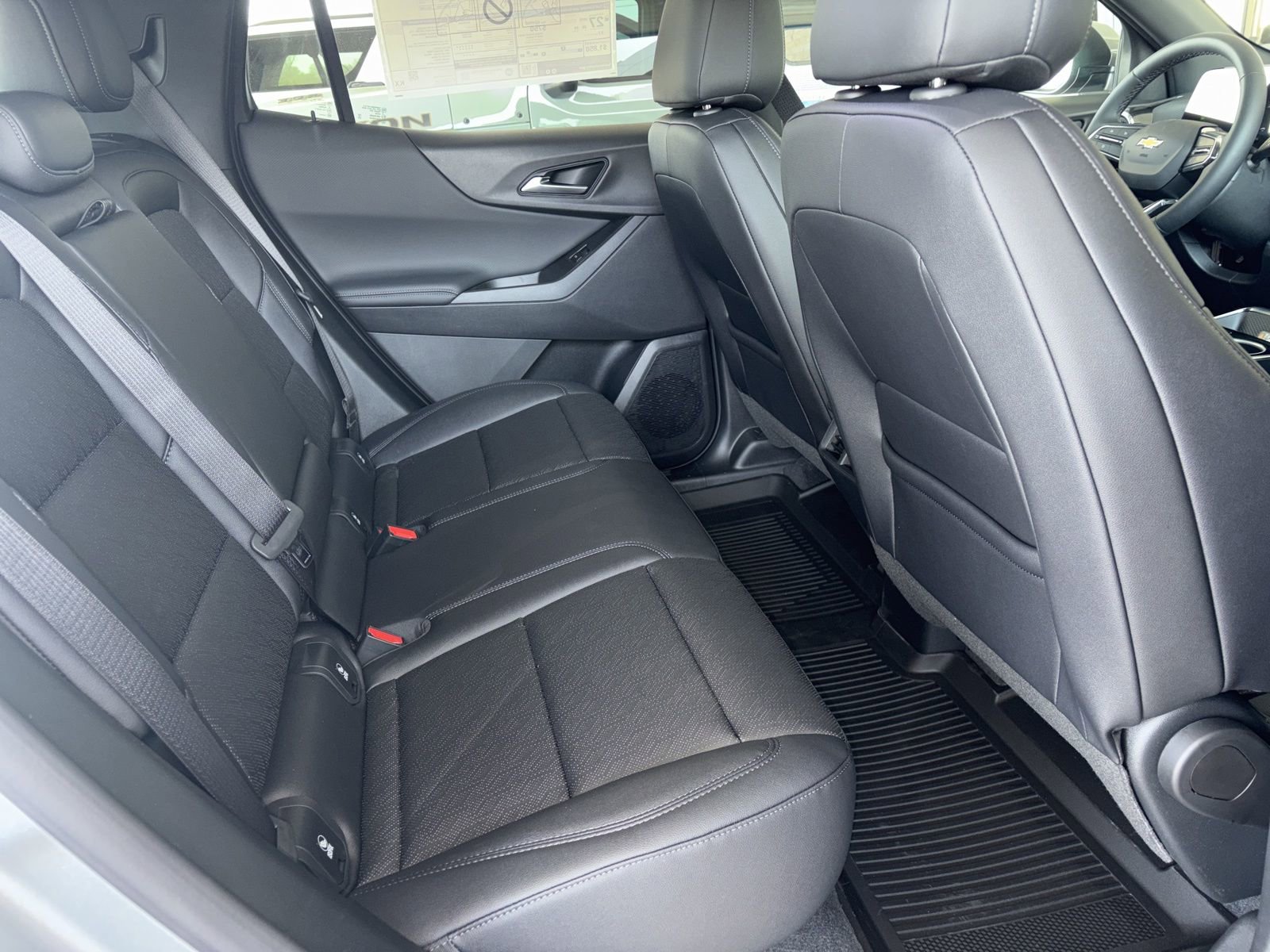 New 2026 Chevrolet Equinox LT w/ Convenience Package II image 18