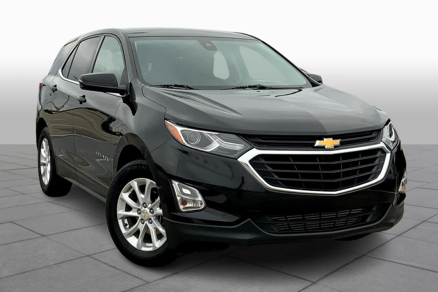 Used 2019 Chevrolet Equinox LT w/ Driver Convenience Package FWD image 3