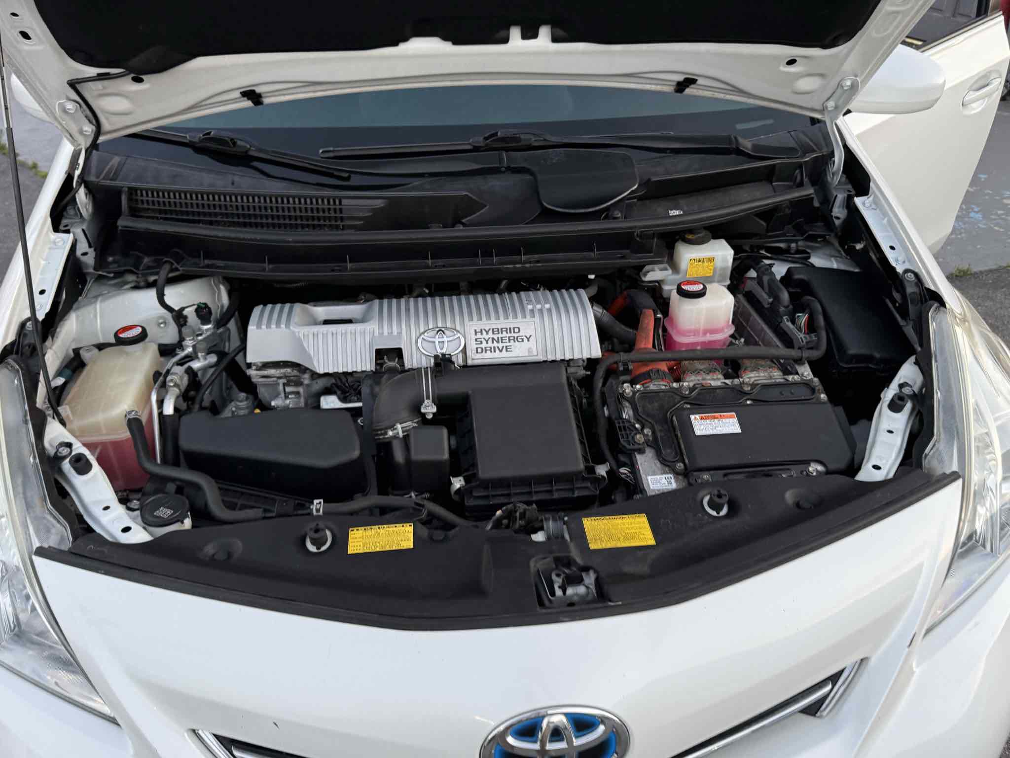 Used 2014 Toyota Prius V Two FWD image 84
