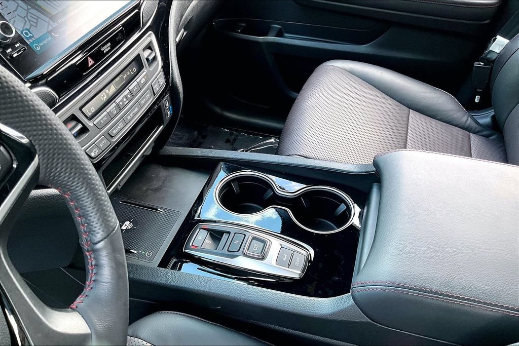 Certified 2025 Honda Ridgeline Black Edition image 13