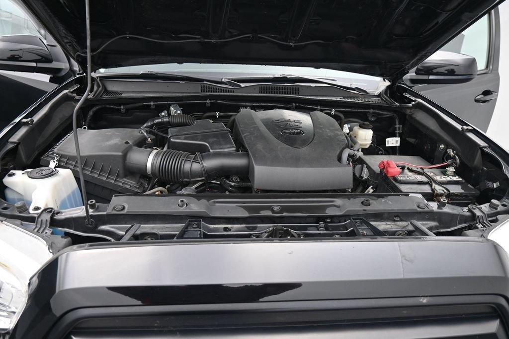 Used 2020 Toyota Tacoma SR AWD/4WD image 19