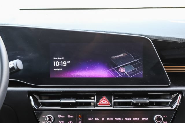 Certified 2025 Kia Niro EX FWD image 15