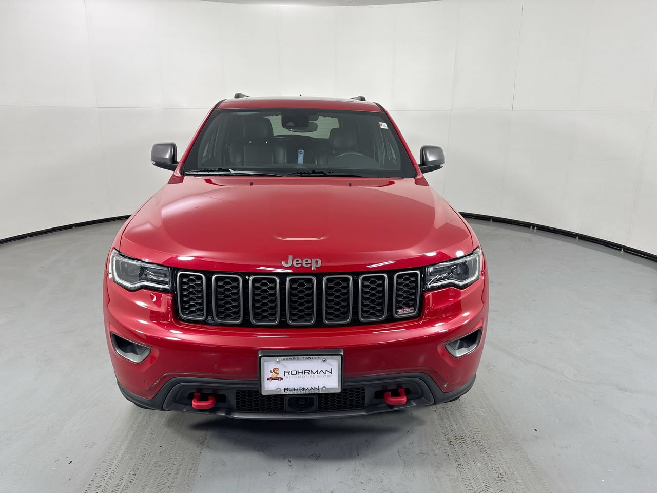 Used 2019 Jeep Grand Cherokee Trailhawk w/ Trailhawk Luxury Group AWD/4WD image 4