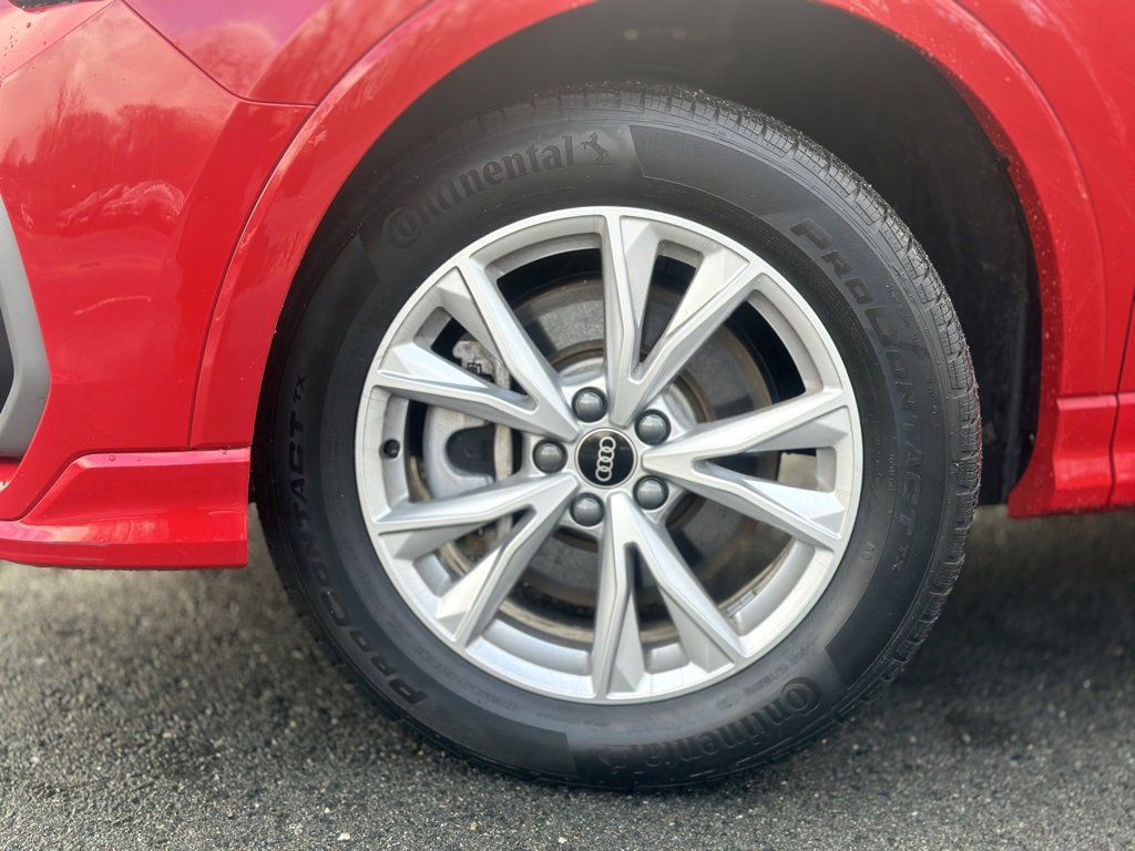 Used 2024 Audi Q3 2.0T Premium Plus w/ Premium Plus Package image 2