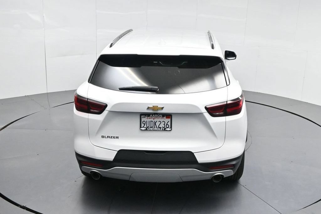 New 2025 Chevrolet Blazer LT w/ Convenience Package FWD image 62