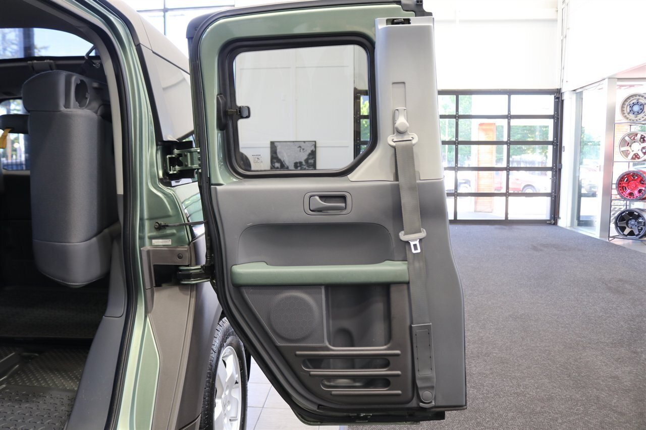 Used 2005 Honda Element EX image 54