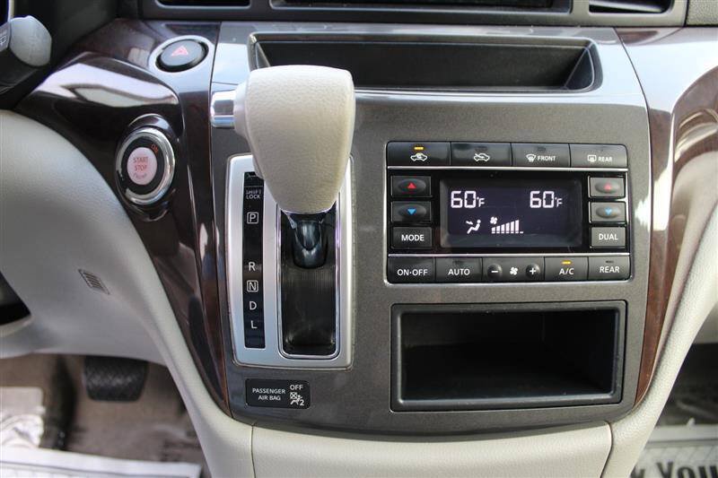Used 2016 Nissan Quest SV FWD image 19