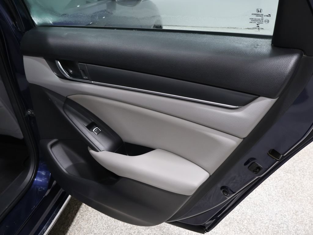 Used 2019 Honda Accord EX image 22