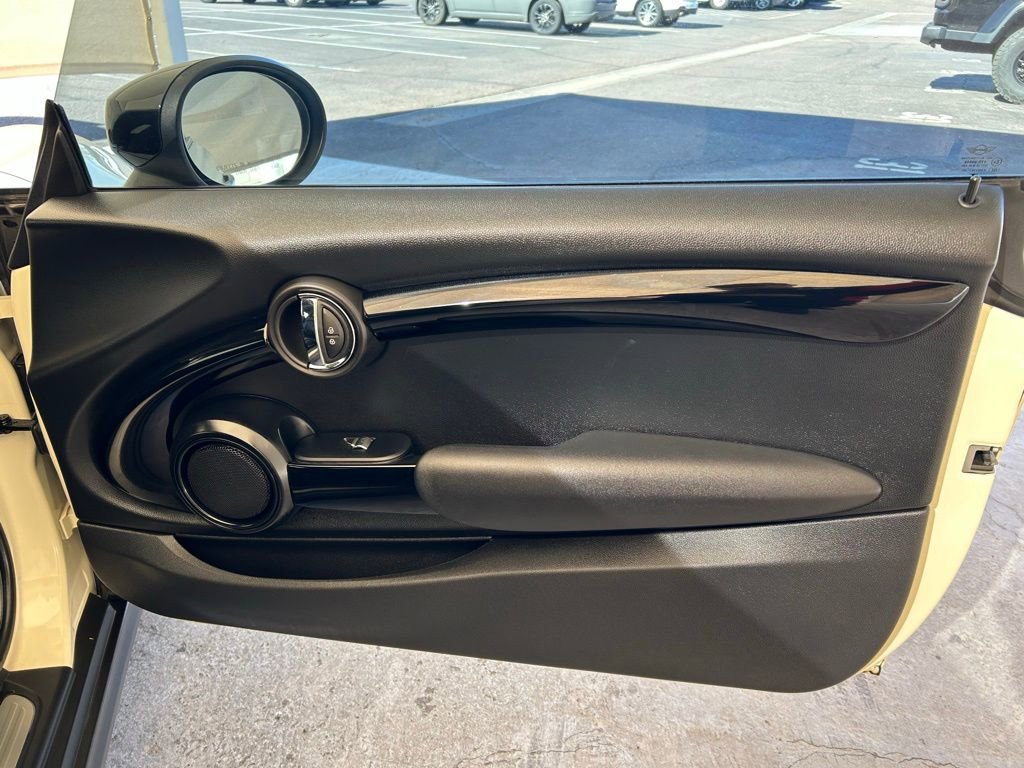 Used 2020 MINI Cooper S image 11