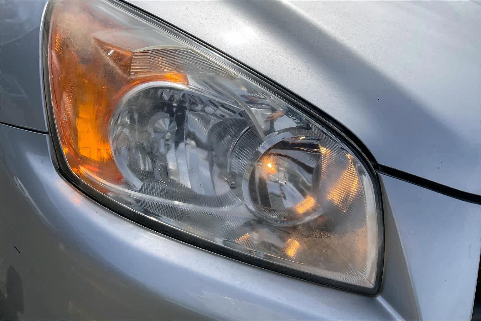 Used 2012 Toyota RAV4 4WD w/ Upgrade Value Pkg image 28