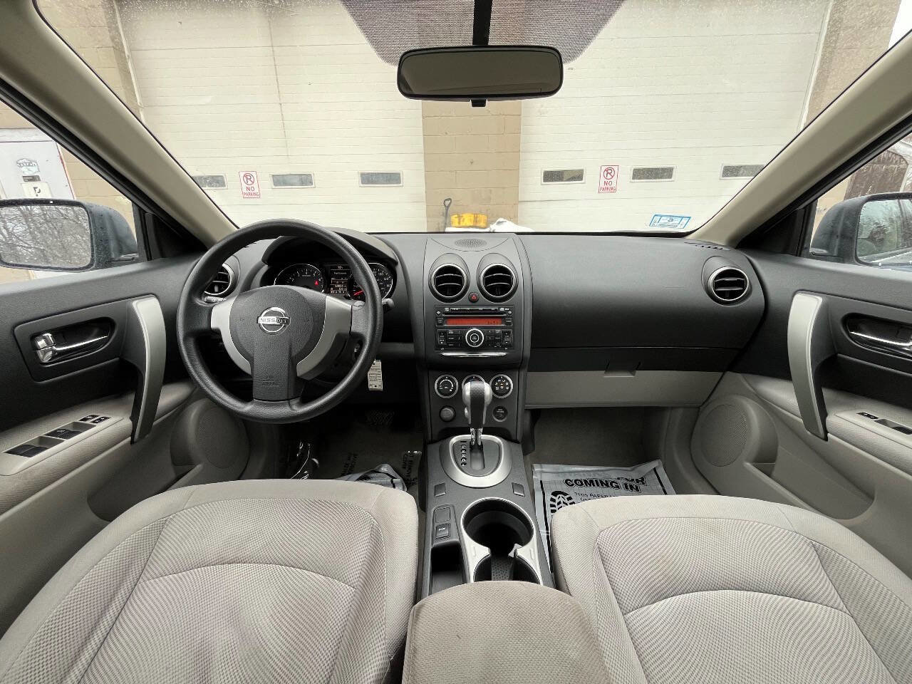 Used 2014 Nissan Rogue S image 18