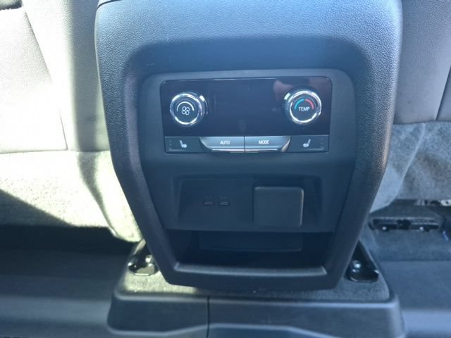 Used 2024 Chevrolet Traverse RS AWD/4WD image 18