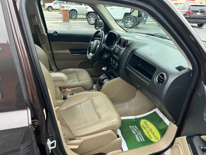 Used 2014 Jeep Patriot Limited w/ Sun/Sound Group FWD image 12