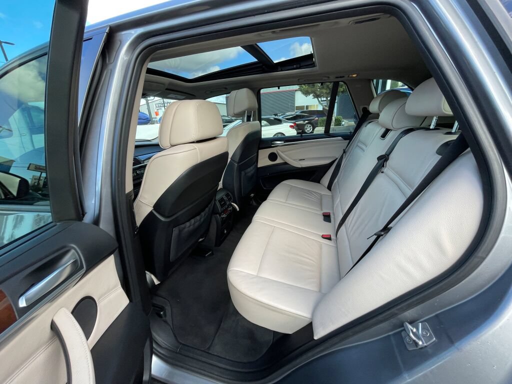 Used 2011 BMW X5 xDrive35i AWD/4WD image 13