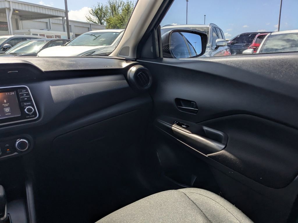 Used 2025 Nissan Kicks Play S image 14