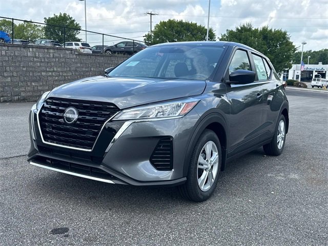 New 2025 Nissan Kicks Play S image 8