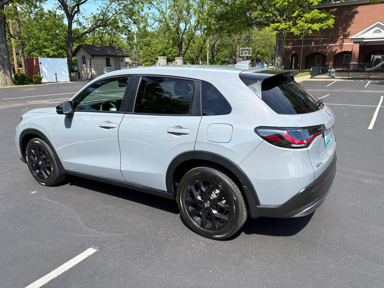 Used 2023 Honda HR-V Sport image 3