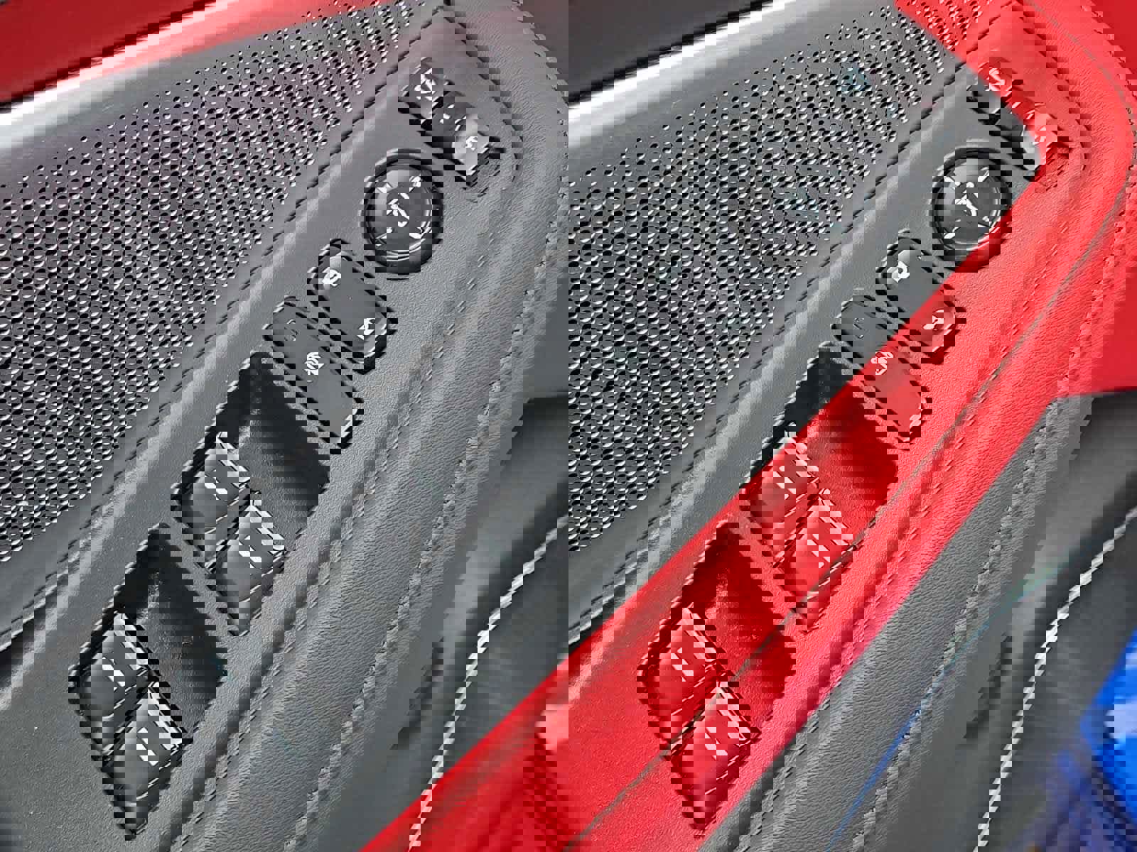 Used 2025 Acura MDX A-Spec image 13