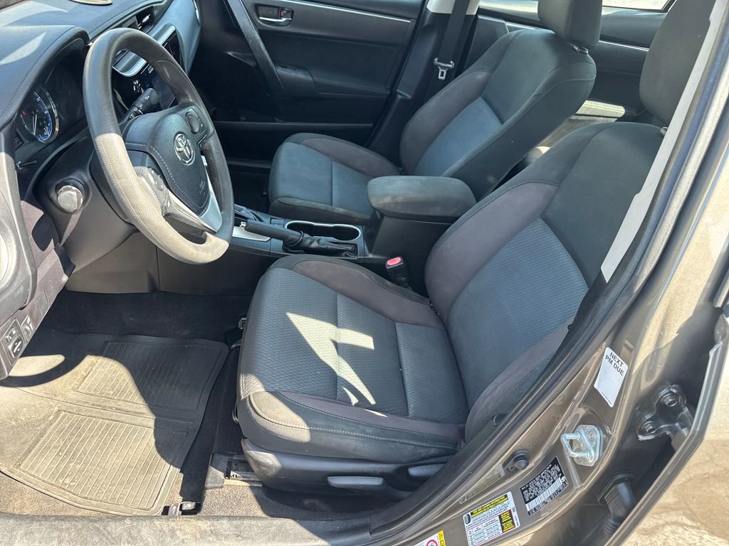 Used 2019 Toyota Corolla LE FWD image 17