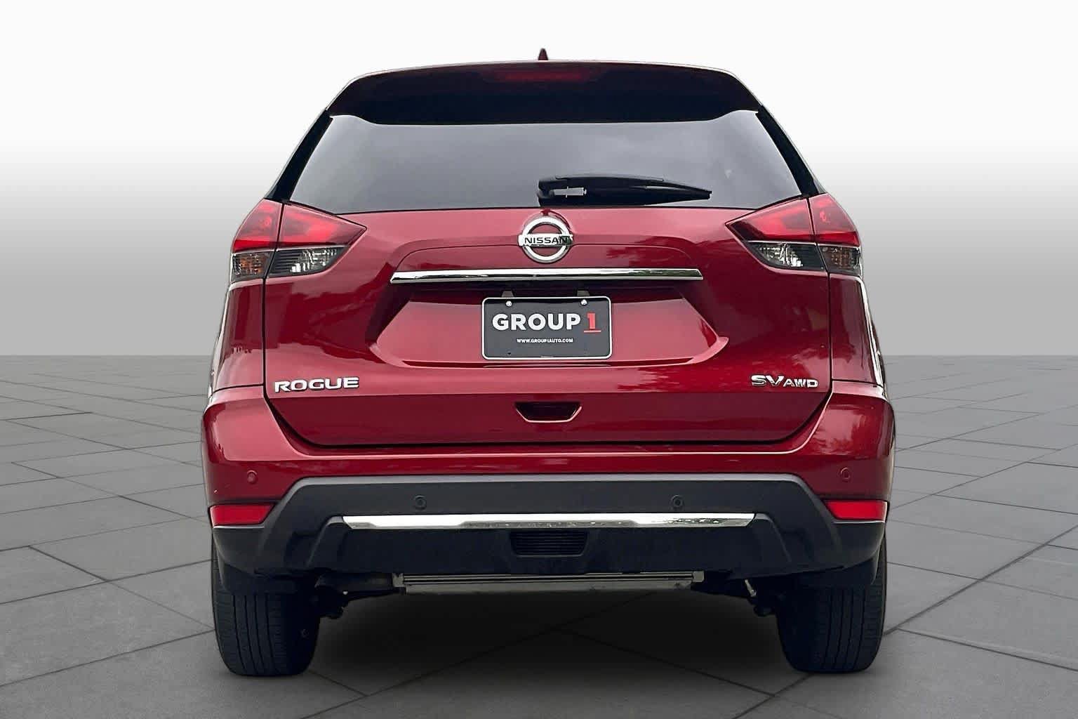 Used 2020 Nissan Rogue SV w/ Sun & Sound Touring Package AWD/4WD image 4