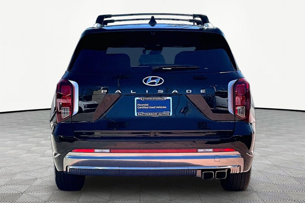 Certified 2023 Hyundai Palisade Calligraphy FWD image 5